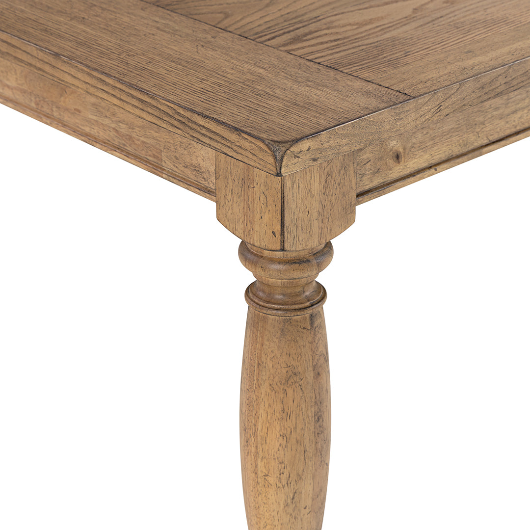 Windsor Retreat Dining Table