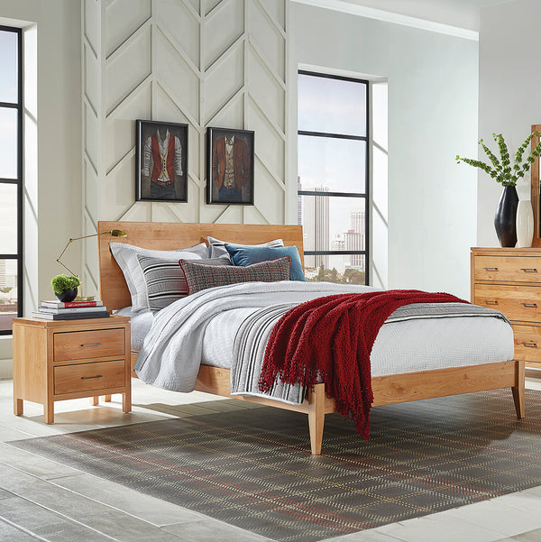 2-Plataforma cama oeste from Archbold Furniture Company in Beige Solid Wood, Made in USA - Alternate angle