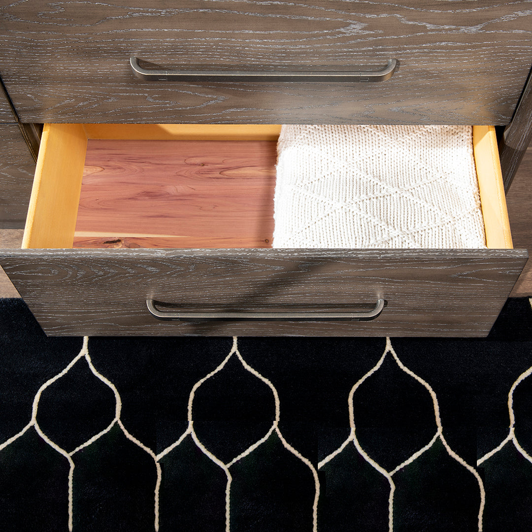 Outlook Dresser