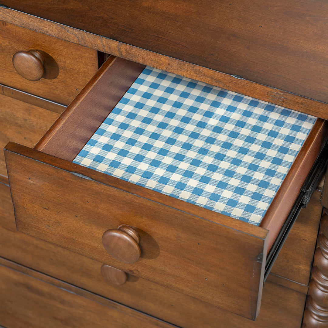 Lake House Dresser from Legacy Classic Furniture in Veneer - Additional view 5