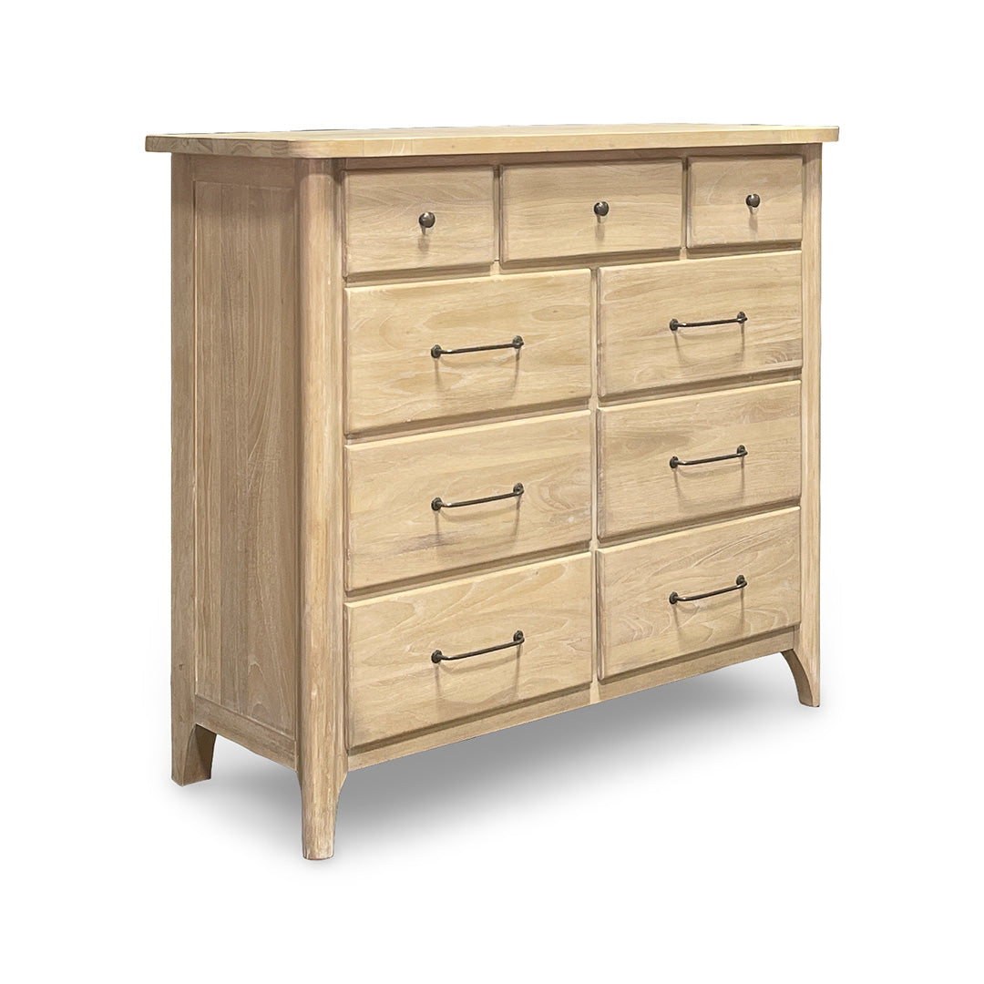 Aria Chest