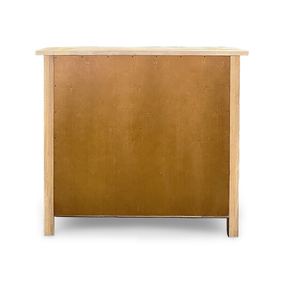 Aria Chest