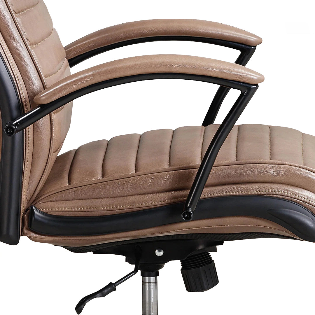Atlas Leather Desk Chair from Parker House with Casters - Leather detail