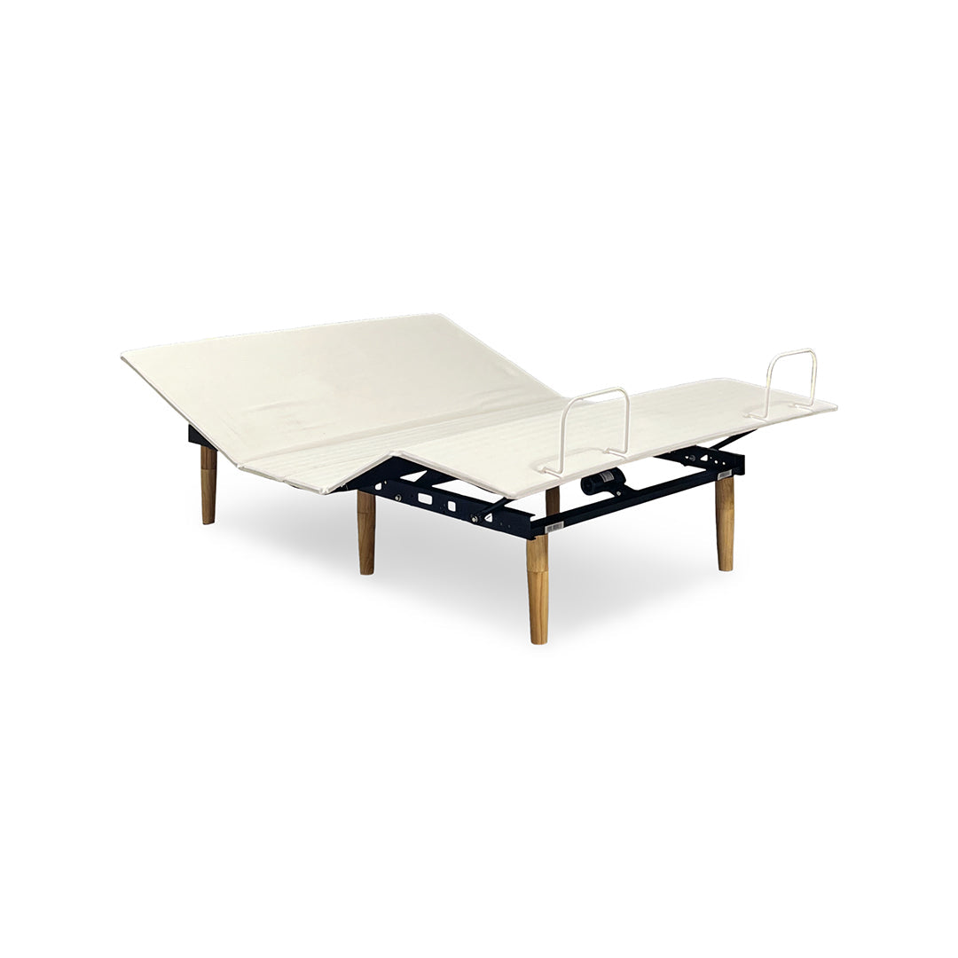 Adjustable base with zero-gravity