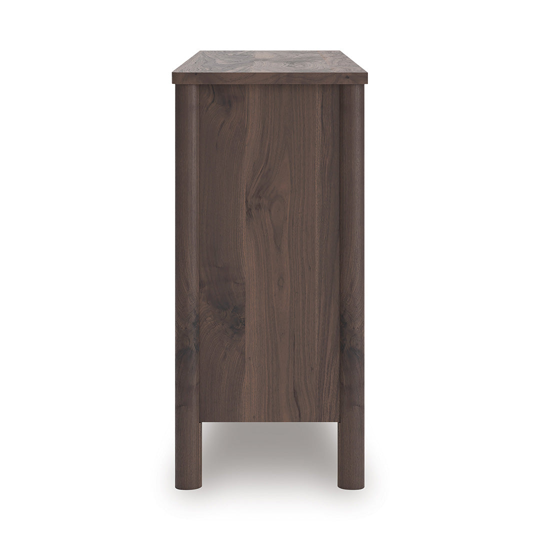 Pamytta Dresser