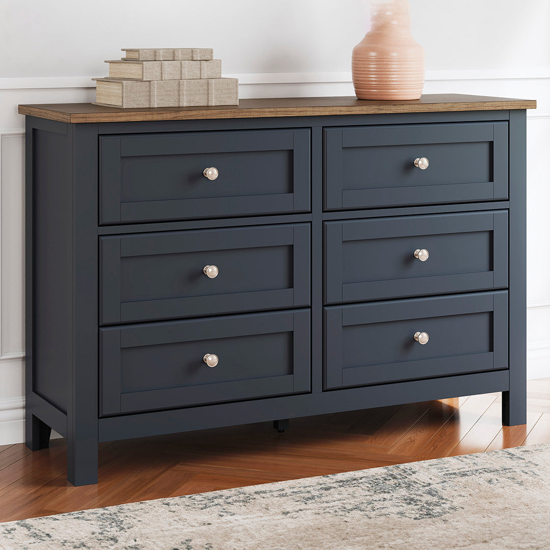 Landocken Dresser