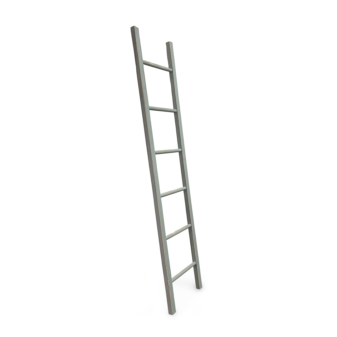 Farmhouse Blanket Ladder