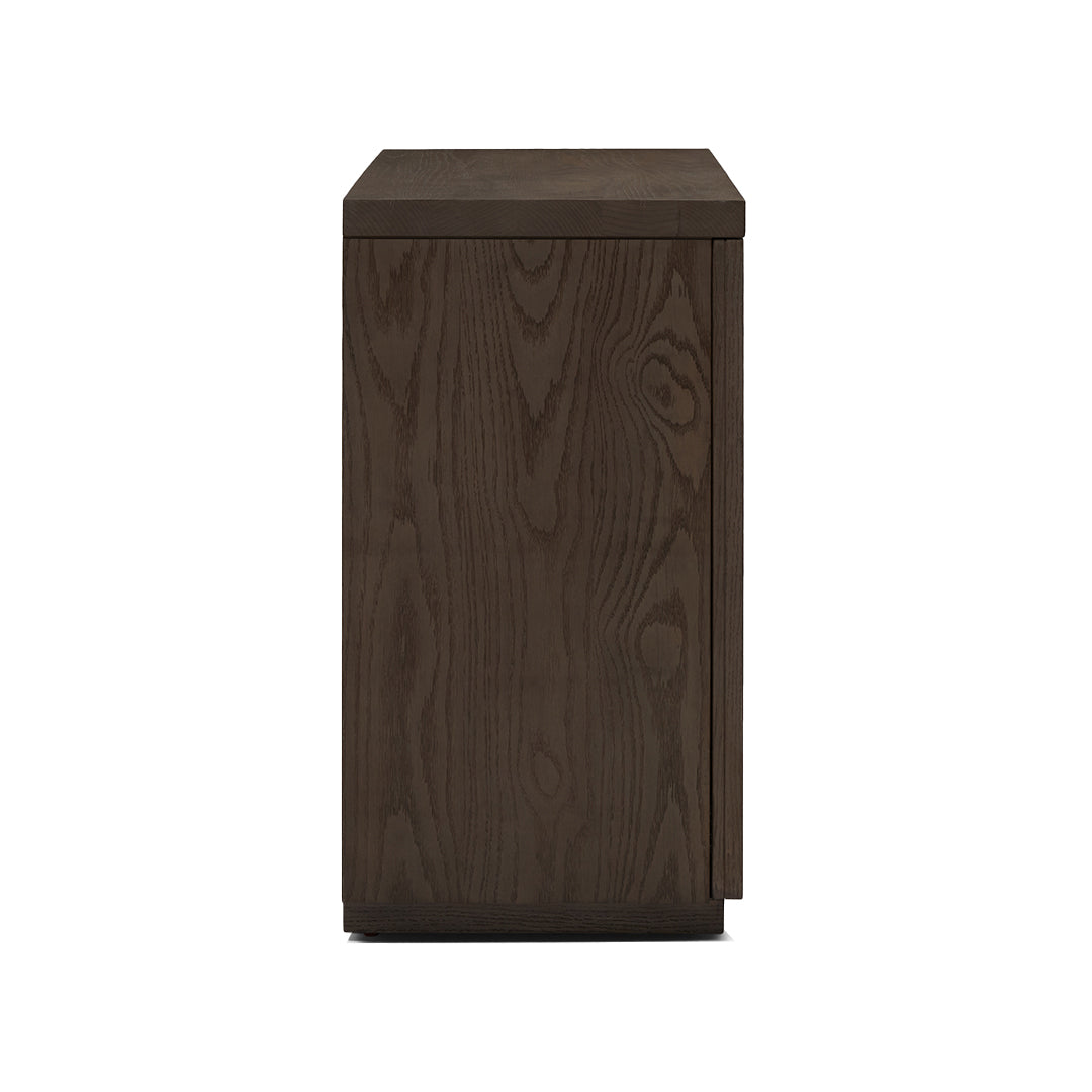 Harriet Chest