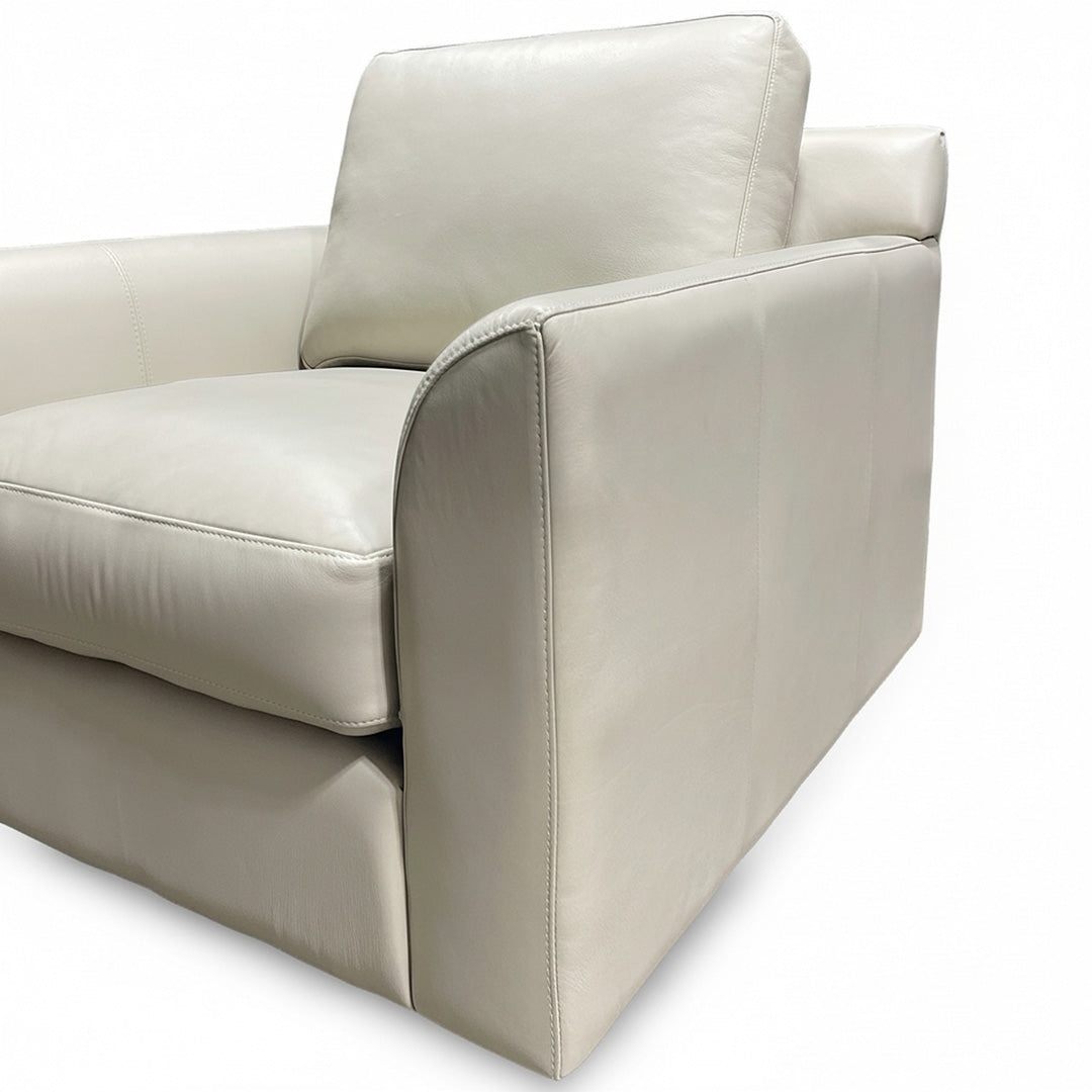 Montreal Leather Swivel Chair