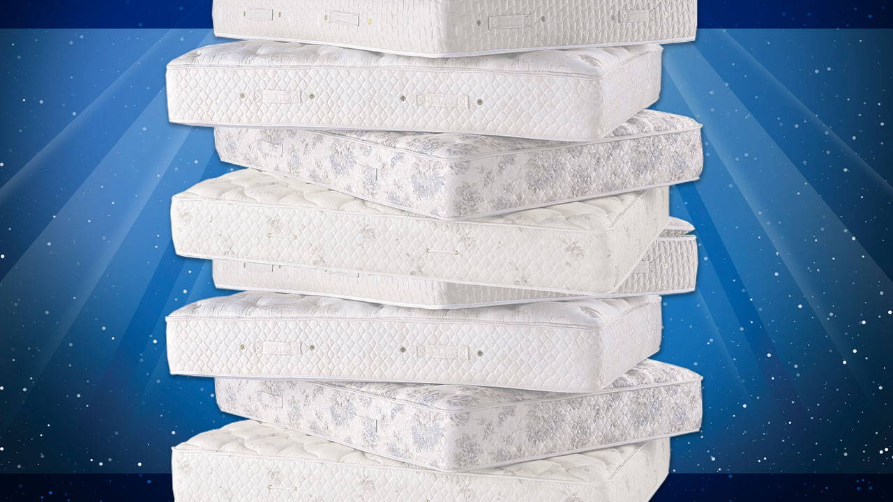 When Should You Replace Your Mattress (5 Signs That Your Old Mattress