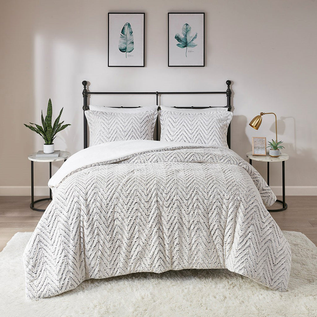 Adelyn Alternative Comforter Set