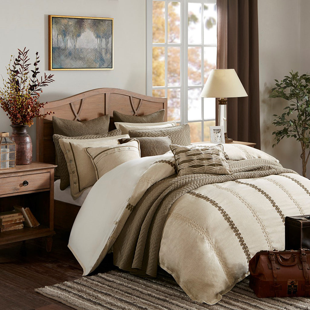 Chateau Comforter Set