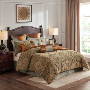 Canovia Springs Comforter Set