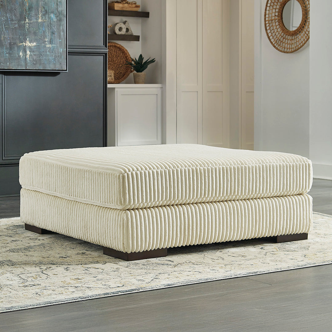 Lindyn Oversized Accent Ottoman