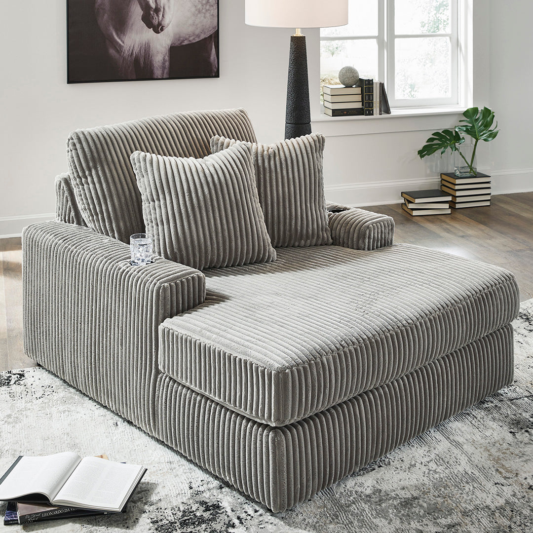Lindyn Chaise 