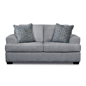 Ritzy Loveseat