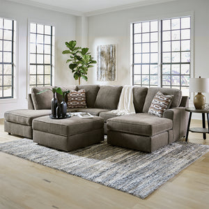 O'Phannon Sectional with Chaise - Putty