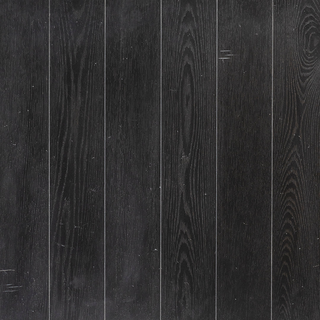 Vintage Market Round Dining Table