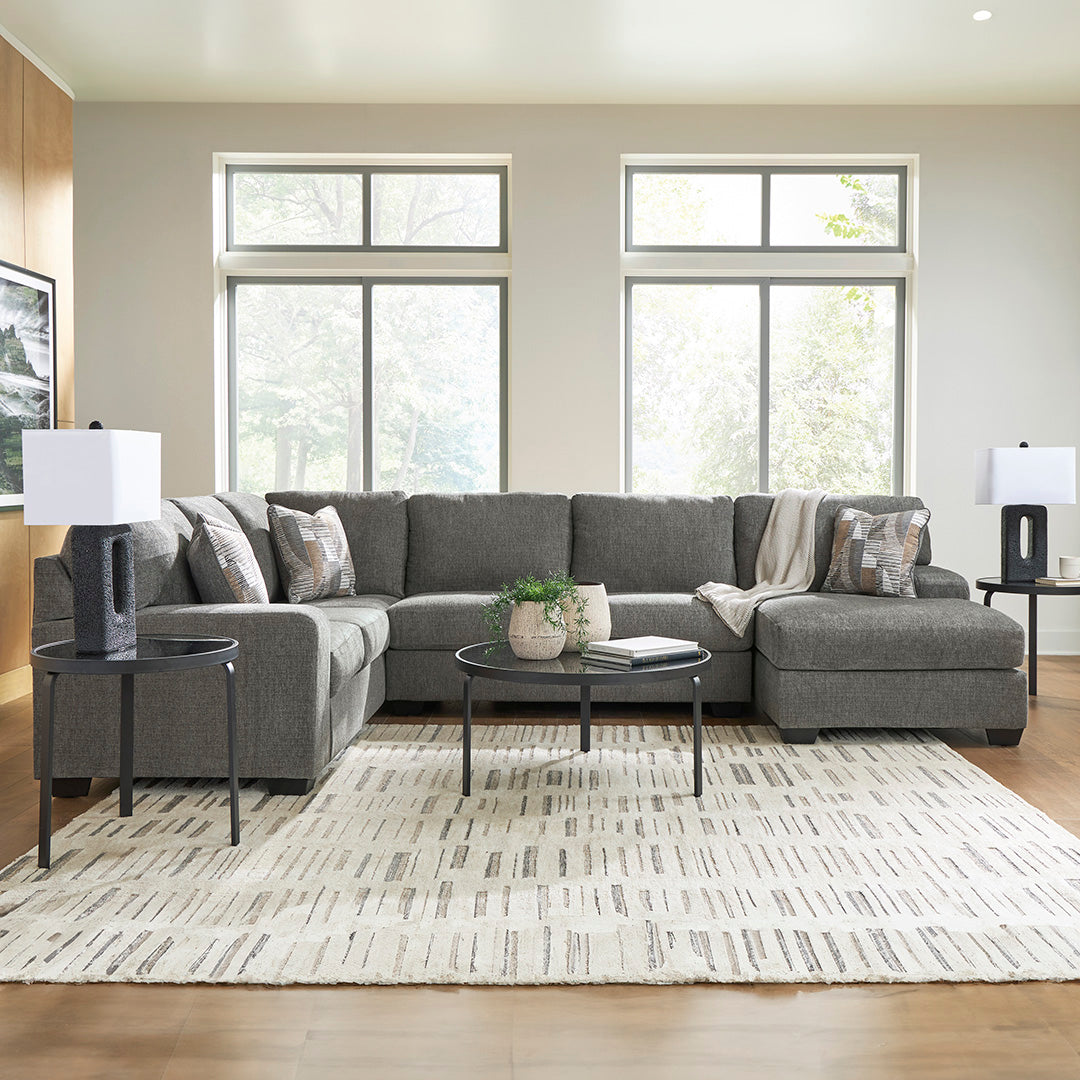 Seyler Sectional with Right Chaise - Furniture Fair