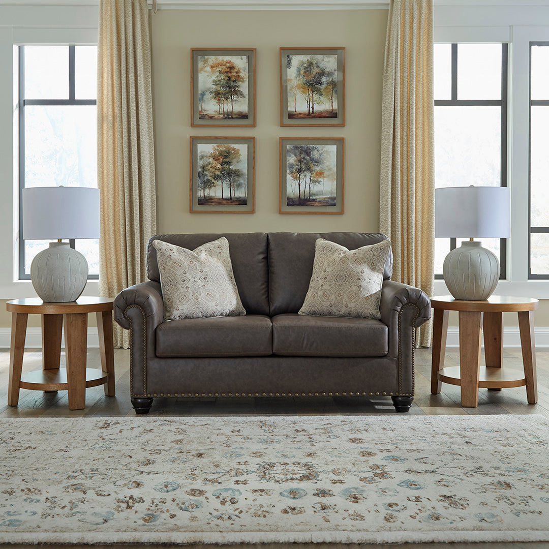 Roxmere Loveseat