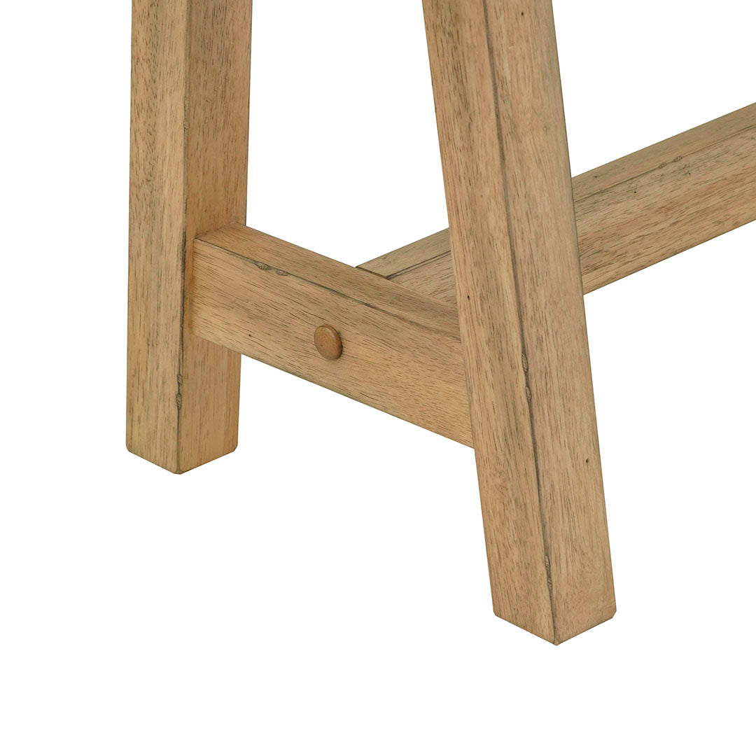Lindsey Farm Bench from Liberty Furniture in Veneer - Additional view 15
