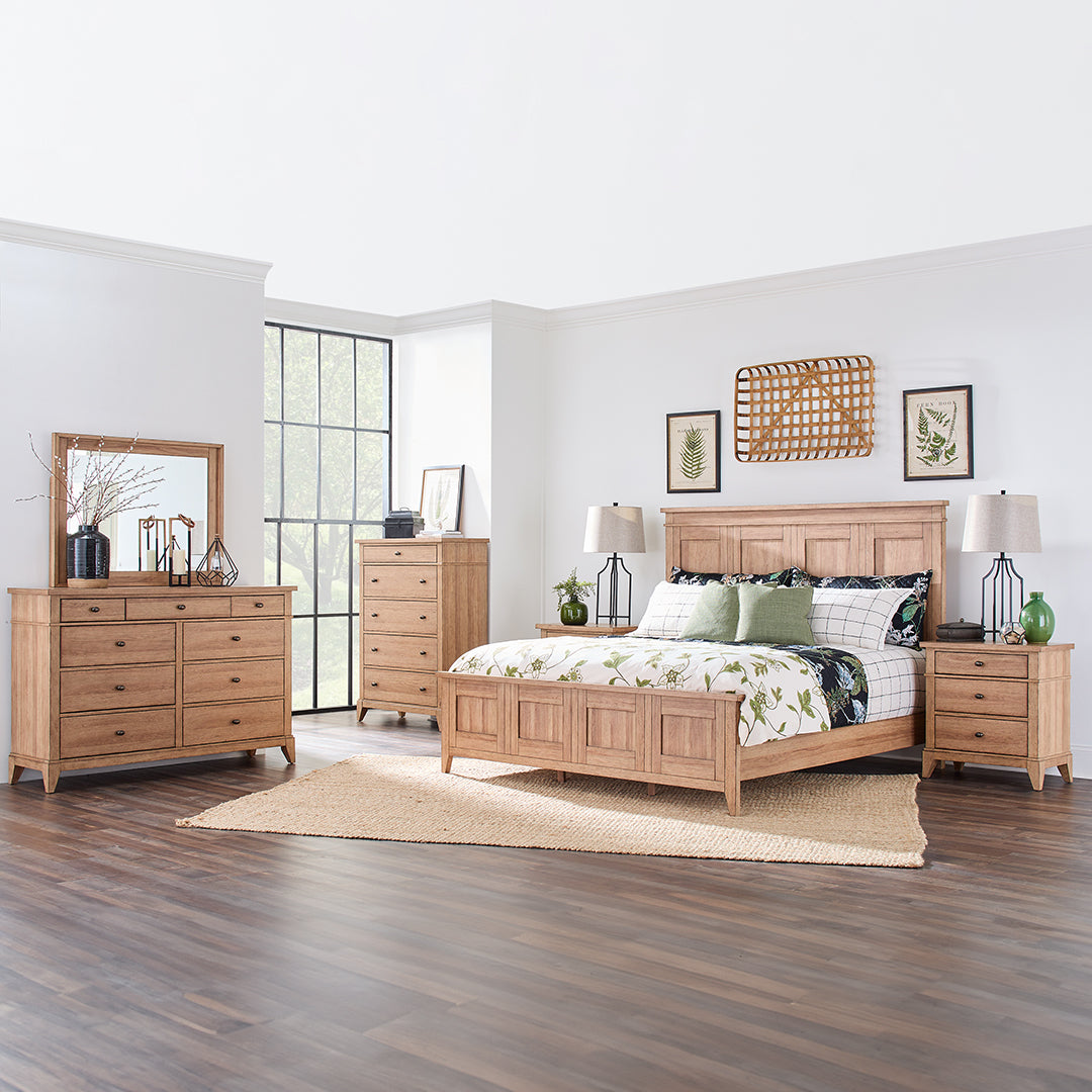 Todays Traditions - Chest