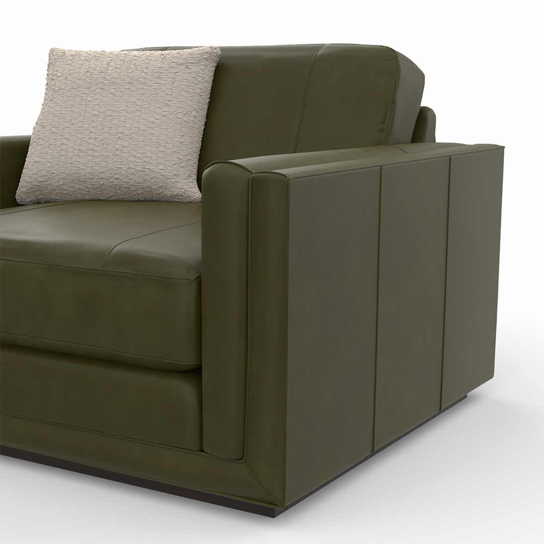 Laci Chair and a Half