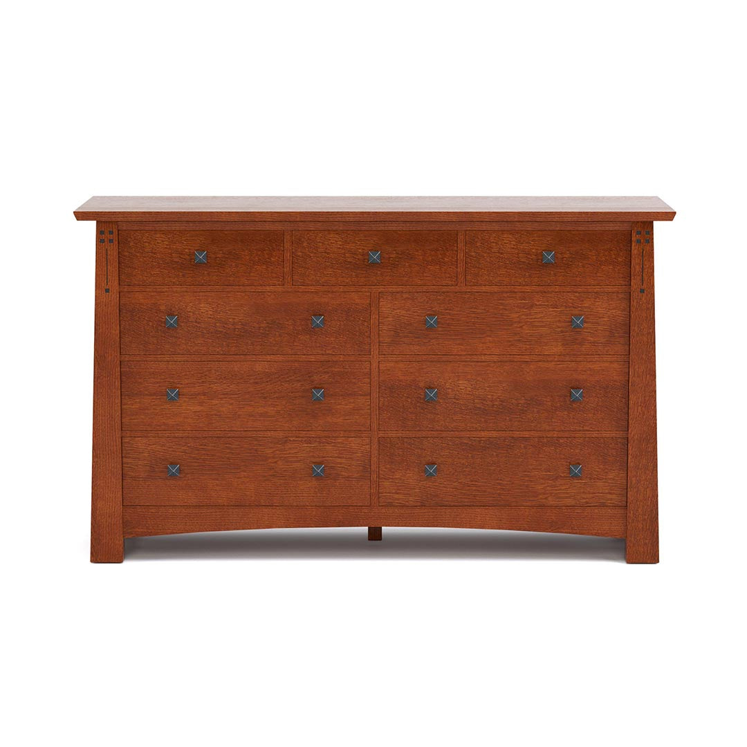 Highlands Master Dresser