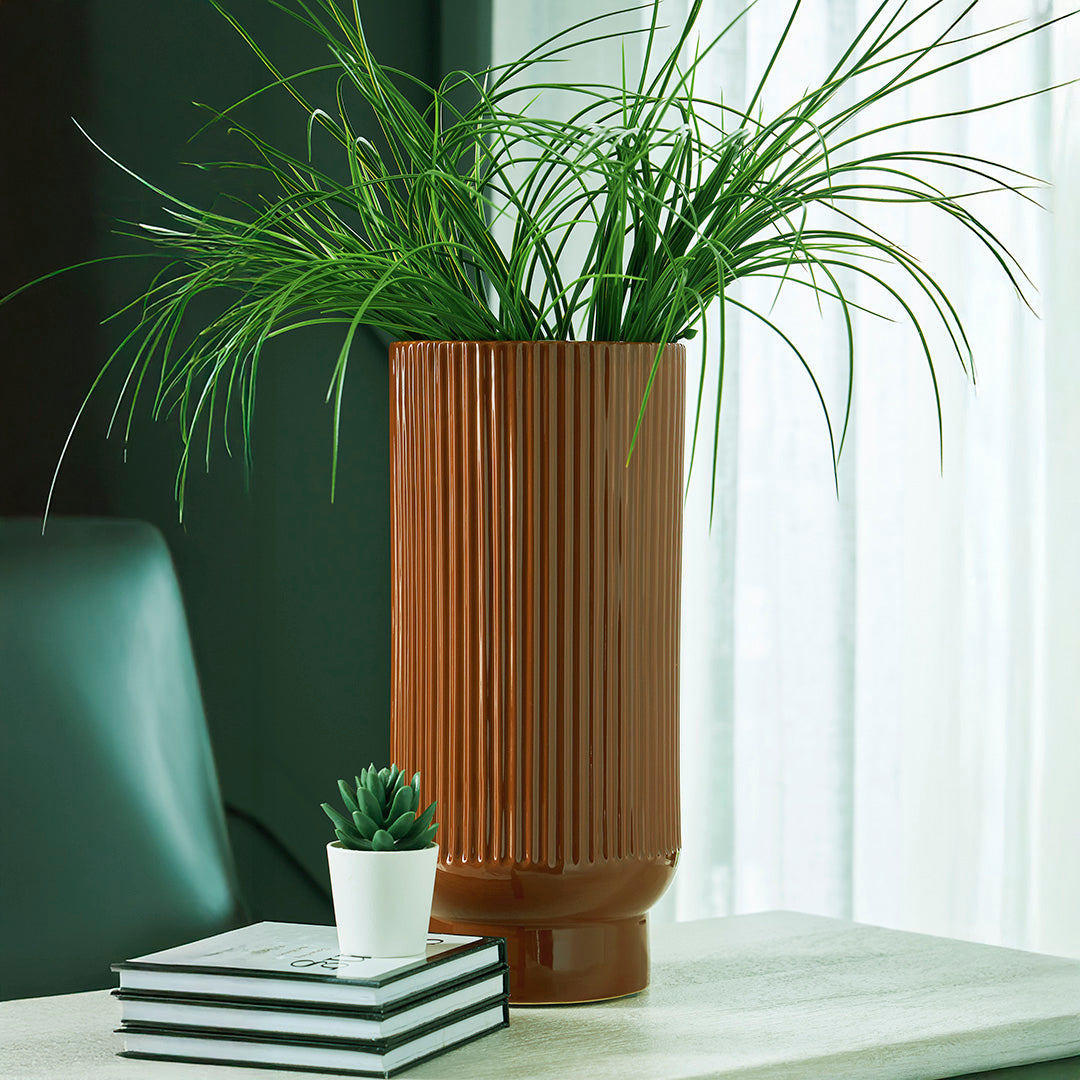 Avalyah Vase
