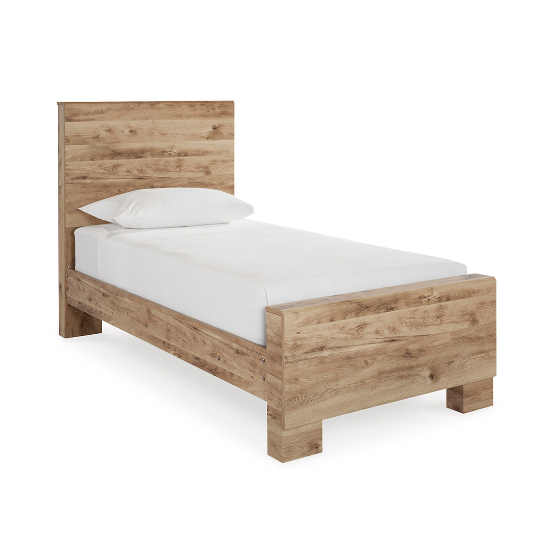 Hyanna Panel Bed