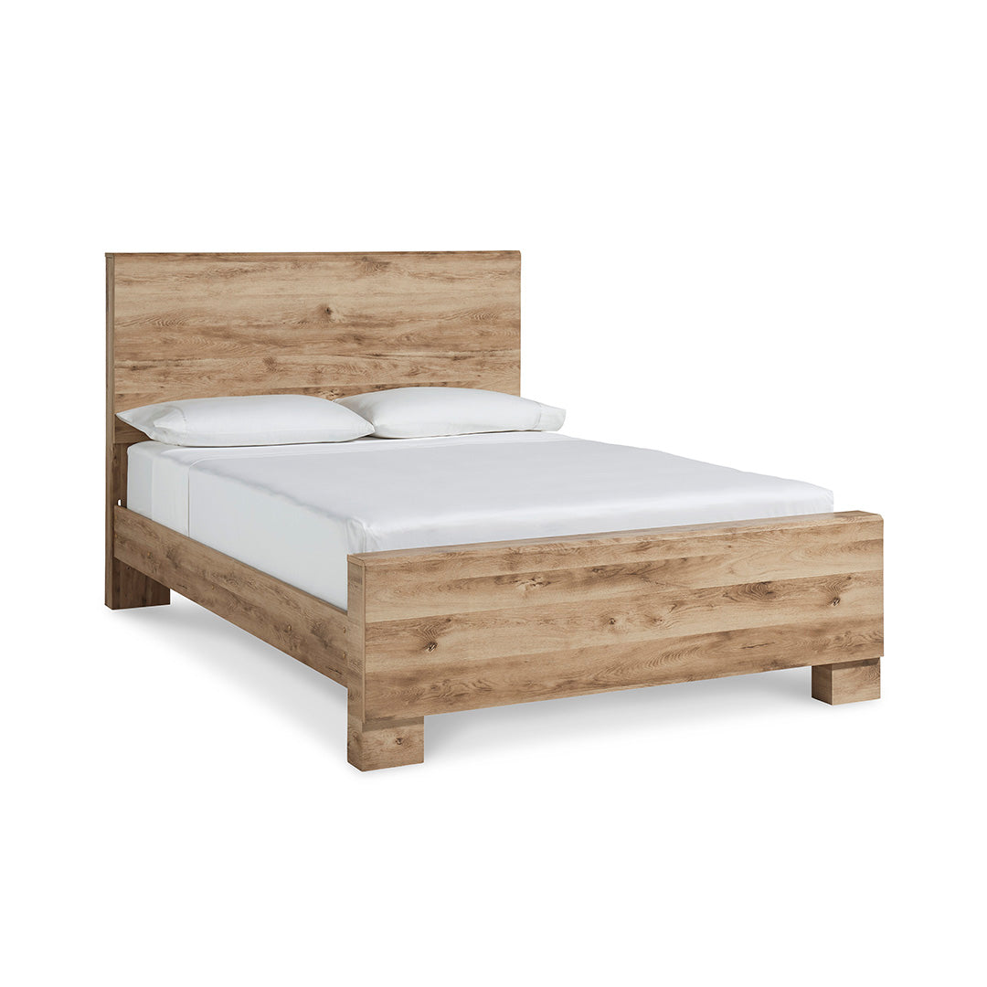 Hyanna Panel Bed