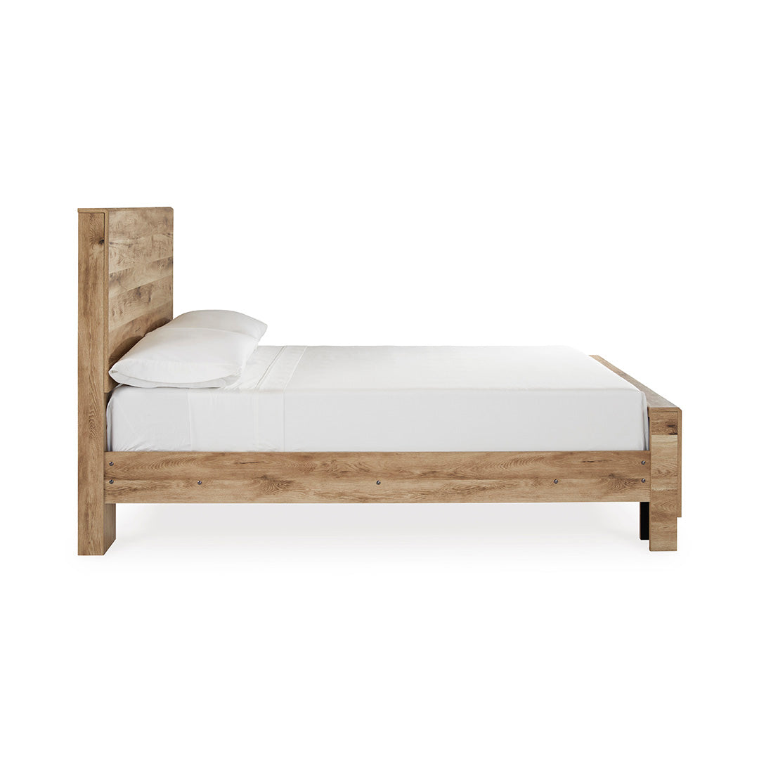 Hyanna Panel Bed