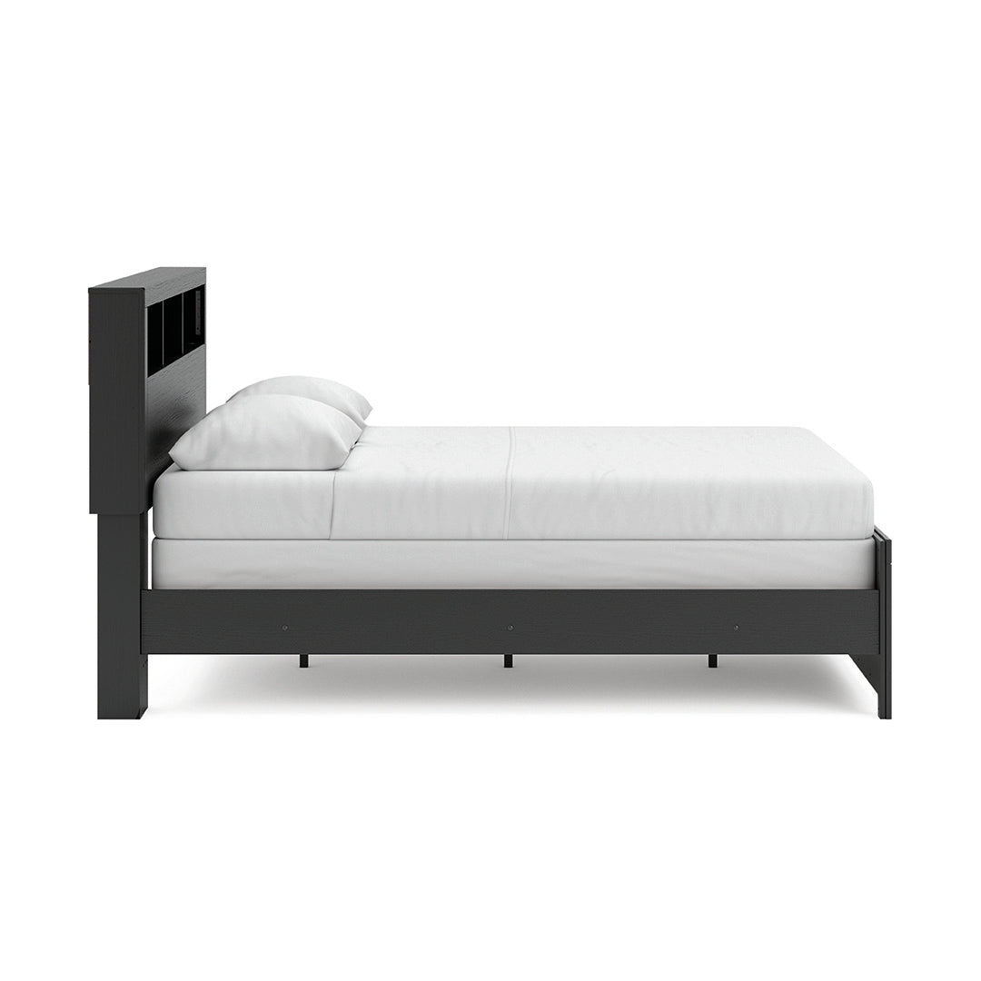 Broachmyn Black Bedroom Group with Mattress & Foundation - Queen