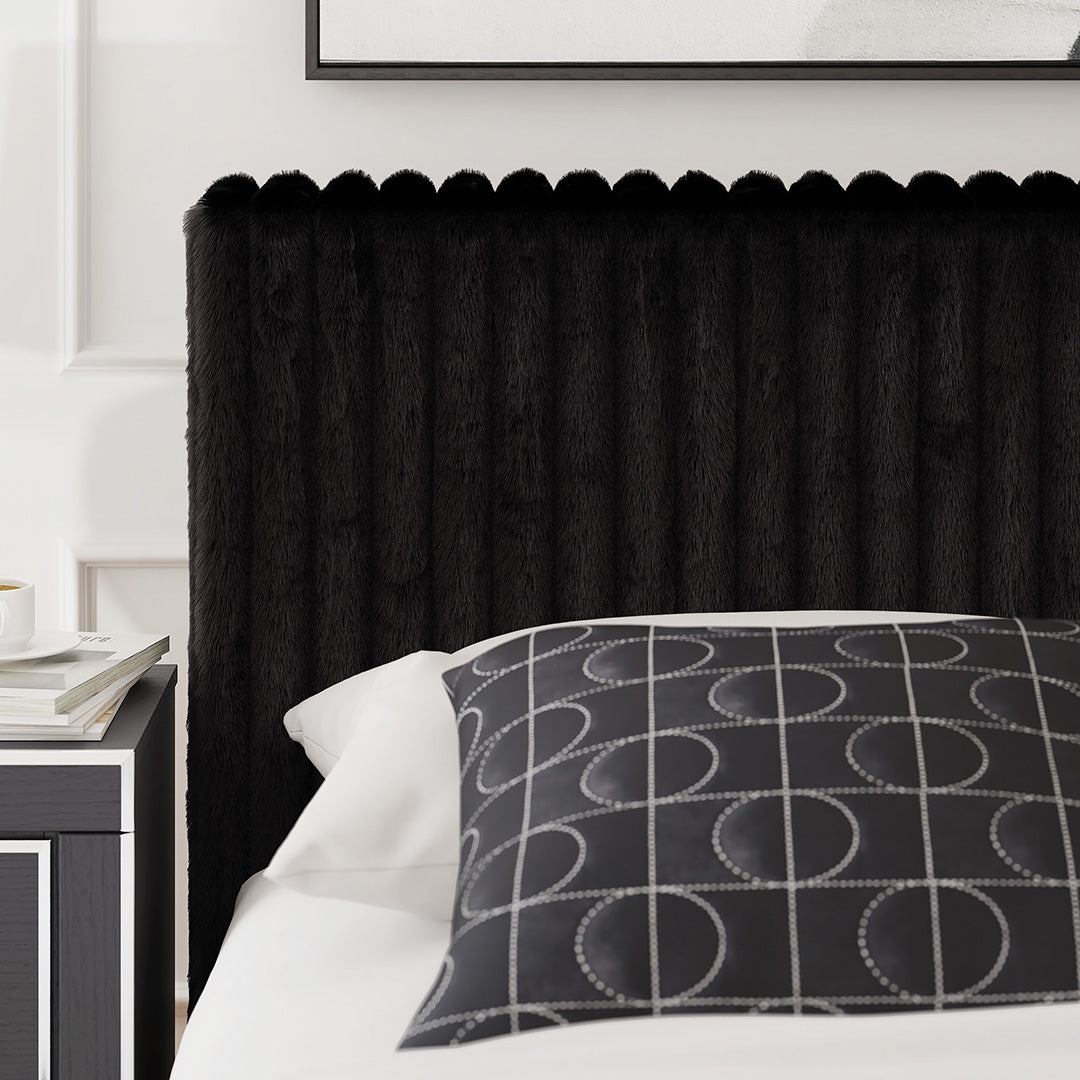 Zuraleus Upholstered Bed