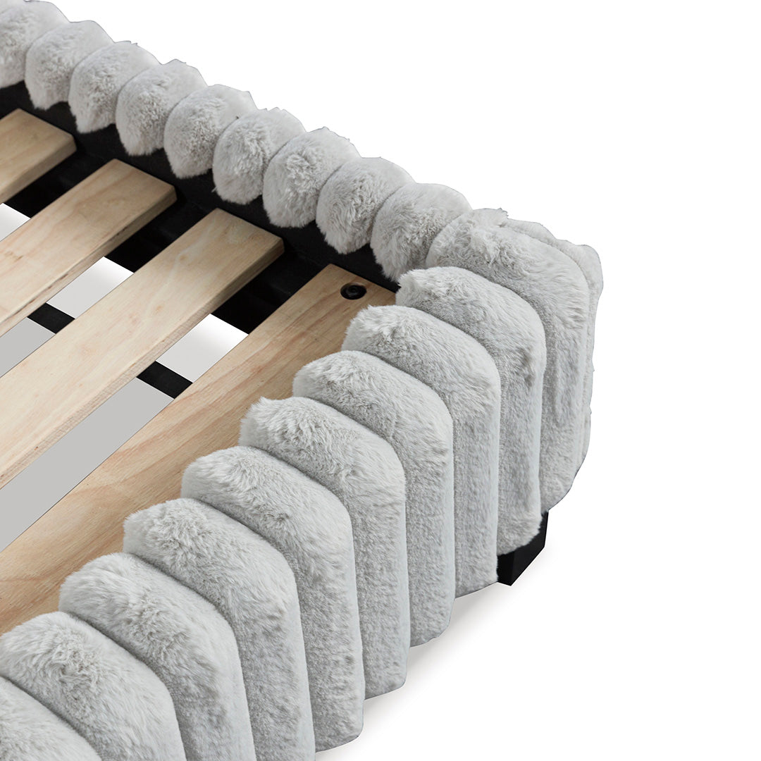 Zuraleus Upholstered Bed