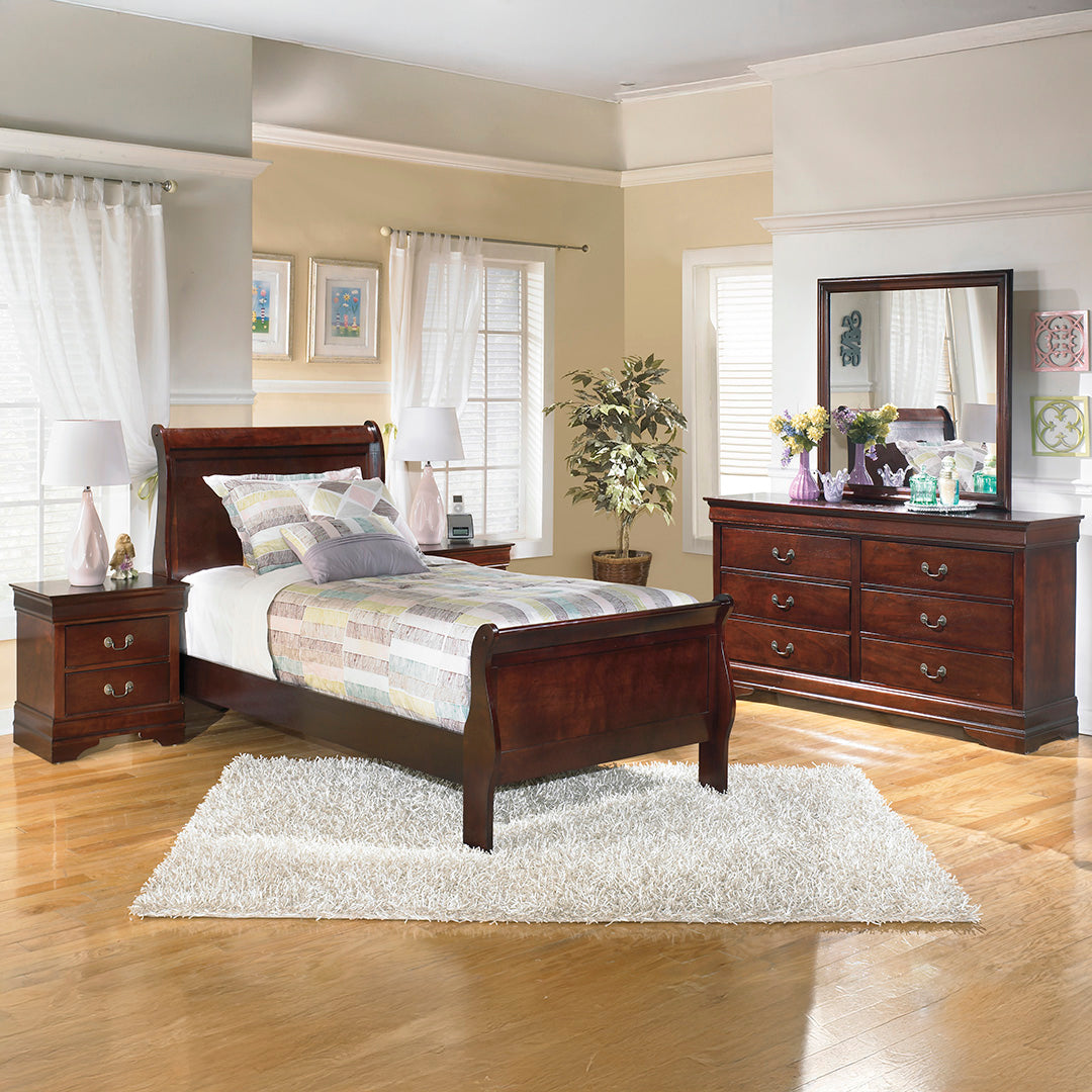 Alisdair Sleigh Bed