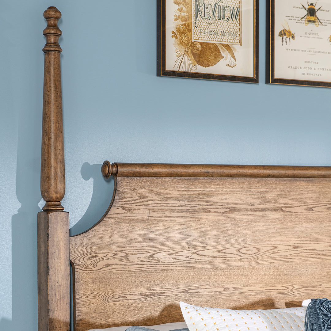 Vintage Market Poster Bed