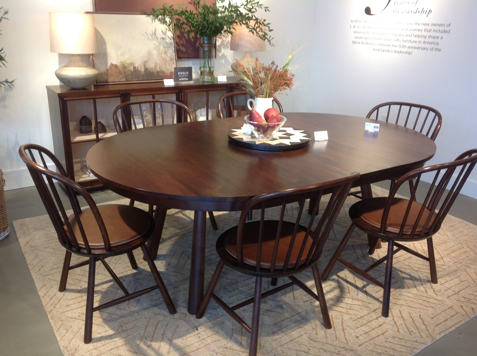 Hudson Valley Round Dining Table