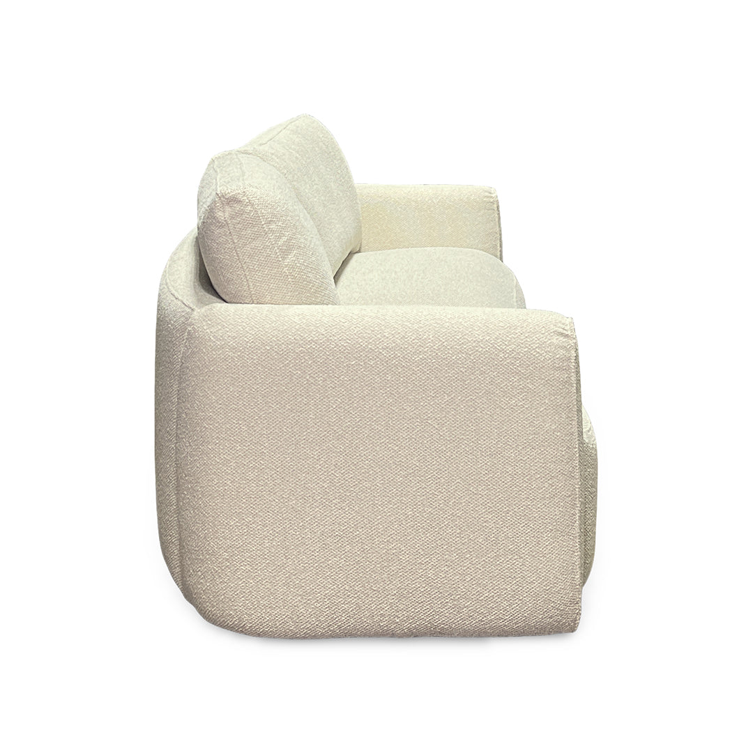 Jasmine Sofa from Kuka Home in Beige Polyester with Reversible Cushions - Detail view