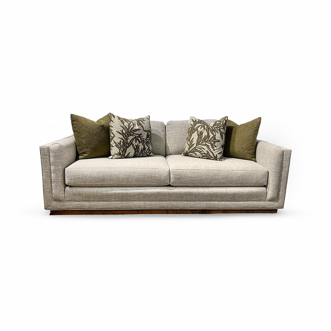 Laci Sofa