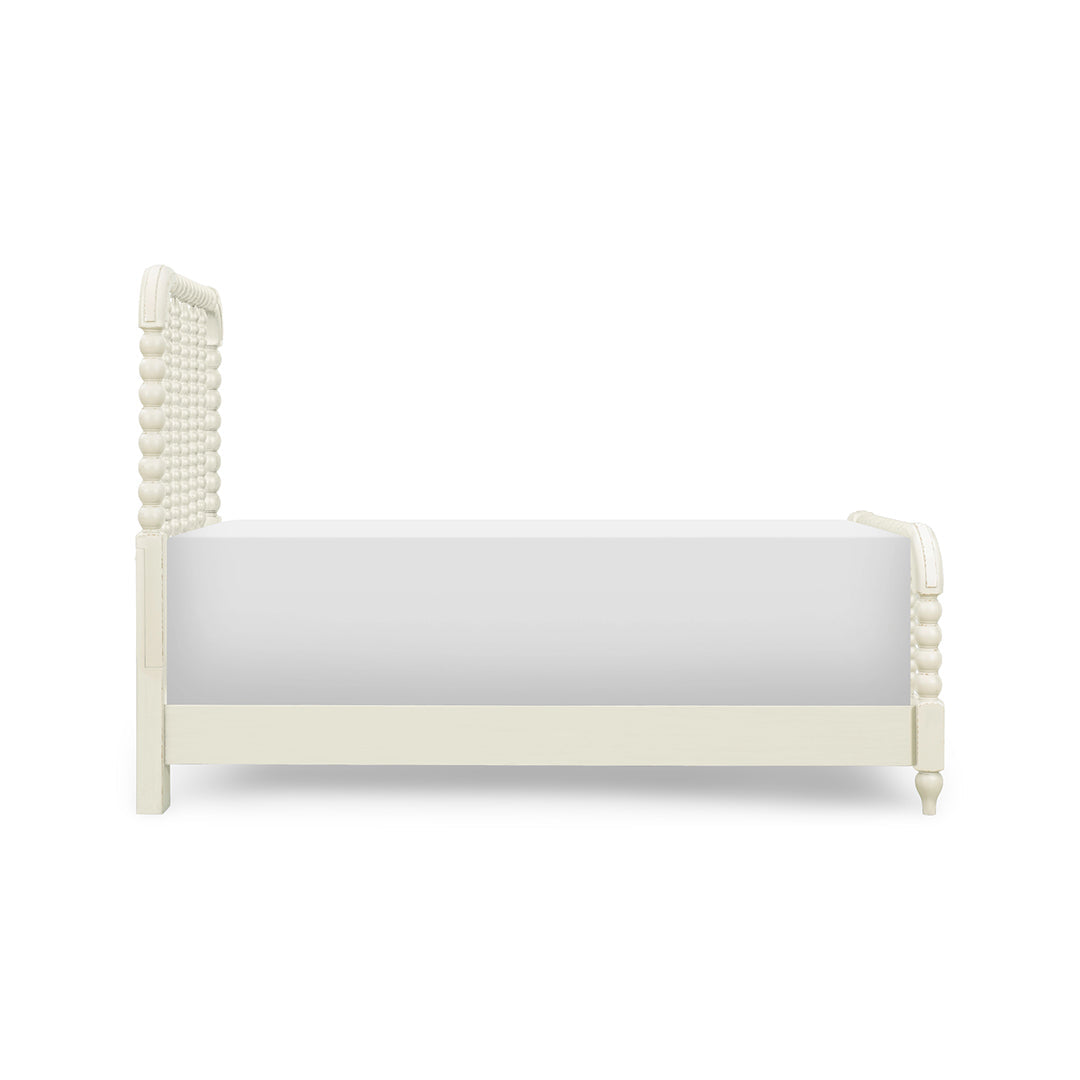 Lake House White Spindle Bed from Legacy Classic Furniture in Queen Veneer - White finish