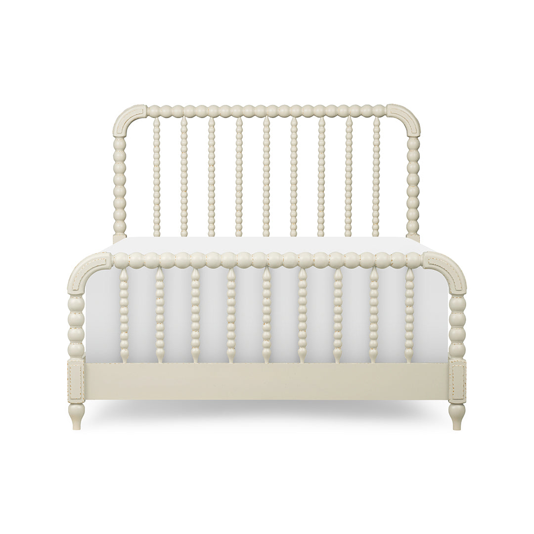 Lake House White Spindle Bed from Legacy Classic Furniture in Queen Veneer - White finish