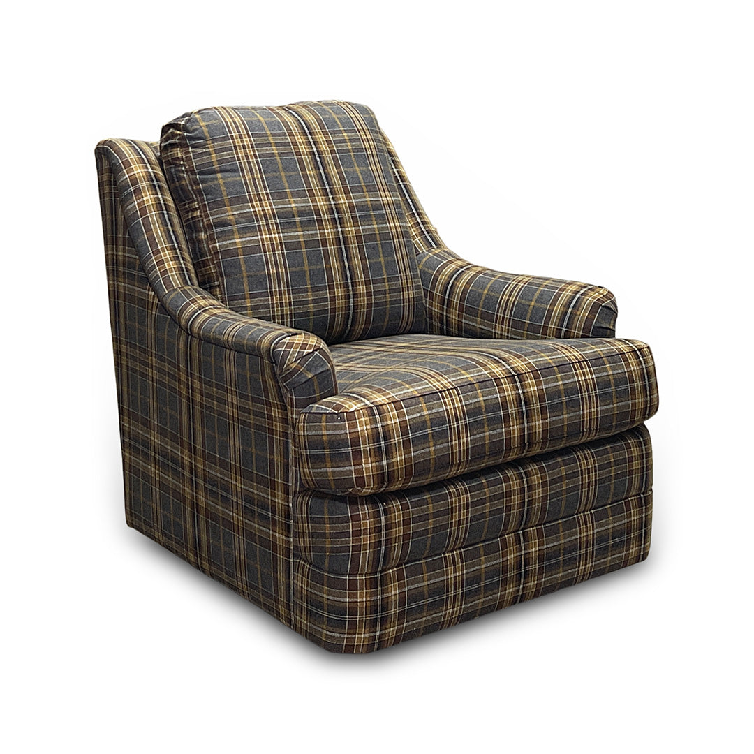 Hickorycraft Furniture Lauren Swivel Chair