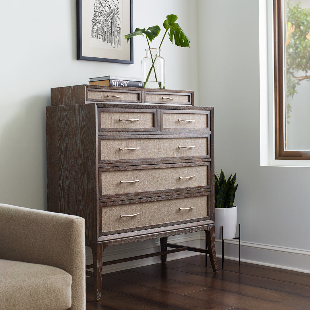 Maidstone Chest with Gallery