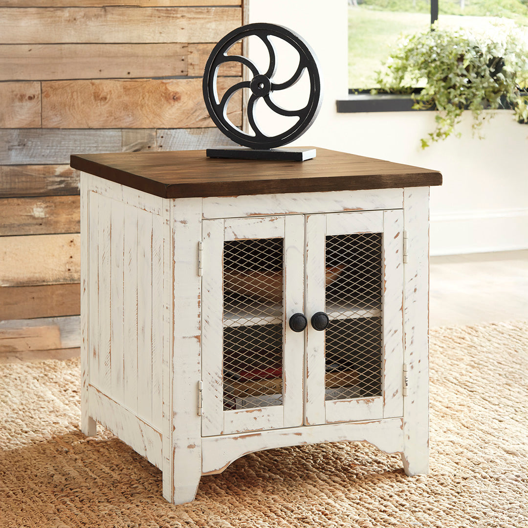 Wystfield End Table