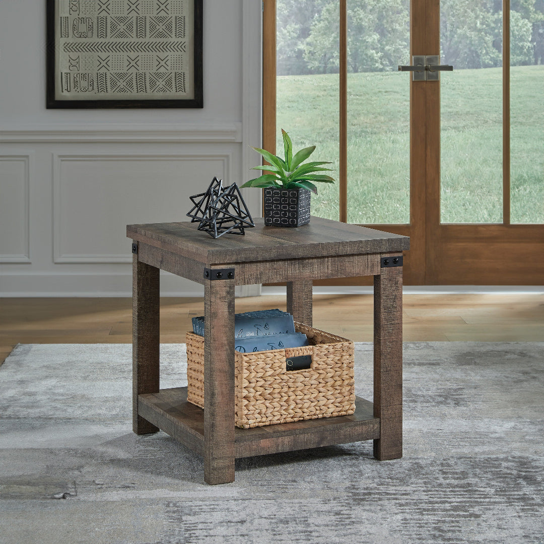 Hollum End Table