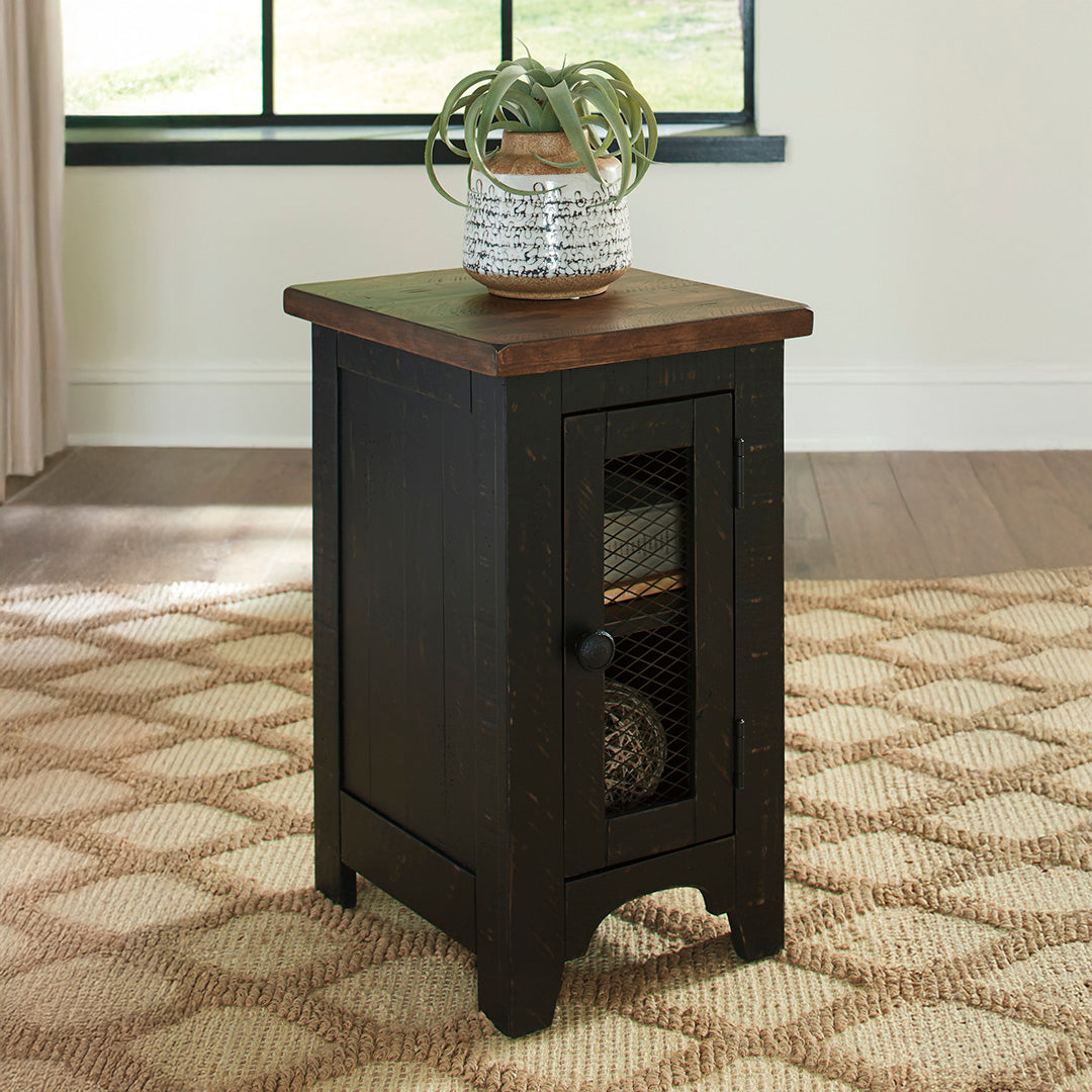 Valebeck Side Table