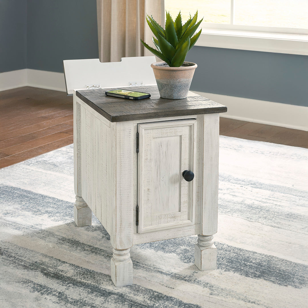 Havalance Side Table