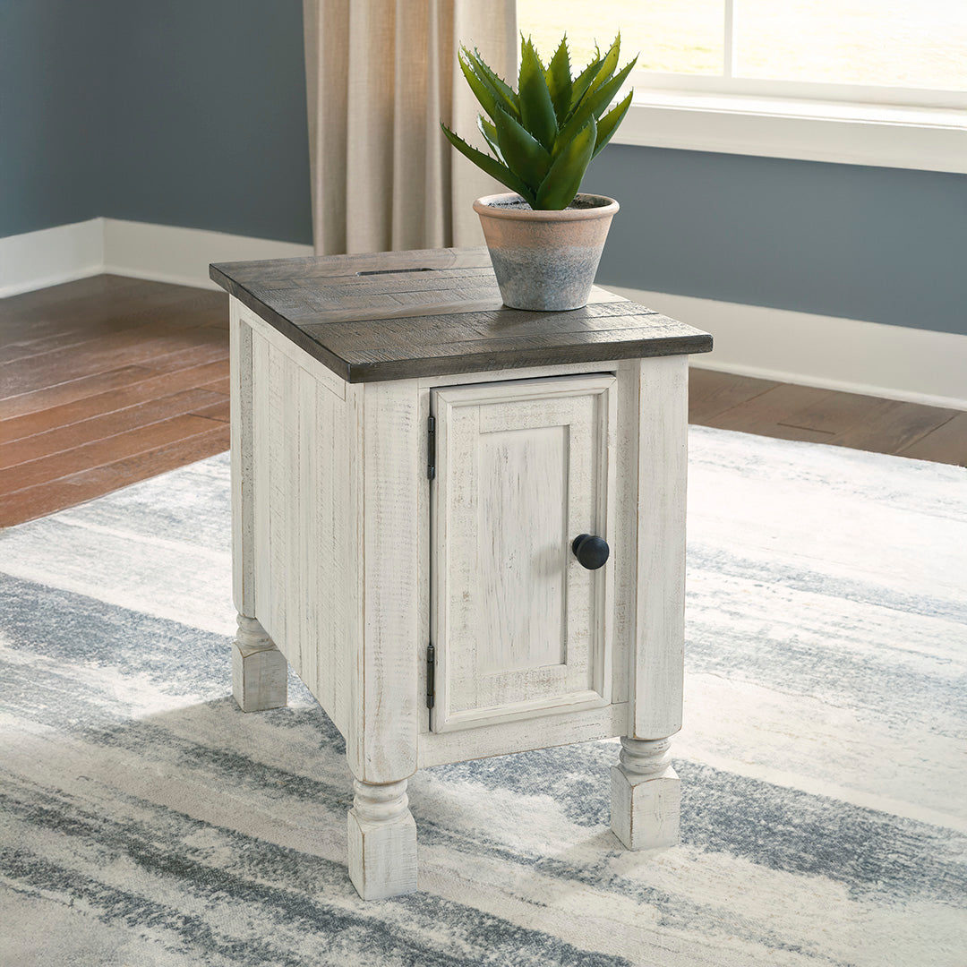 Havalance Side Table