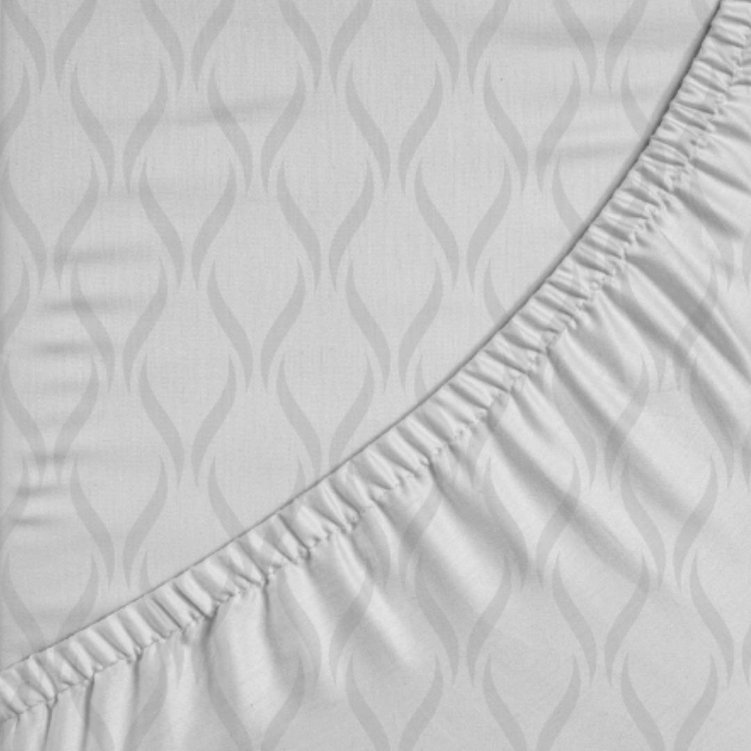 Cooling cotton sheets in light gray, close-up of fabric texture, from Lusome
